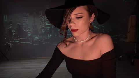 Snapshot of elly_fry chatting on February 2025 07:06:01 PM Art Place online show from February 2025 07:06:01 PM