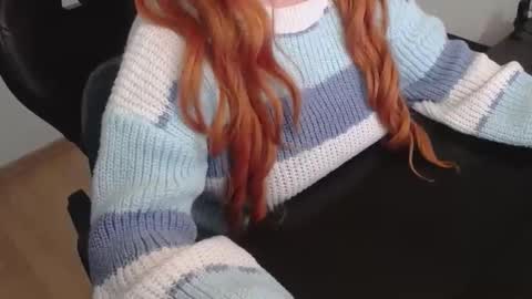 Elly online show from November 2025 03:25:01 PM