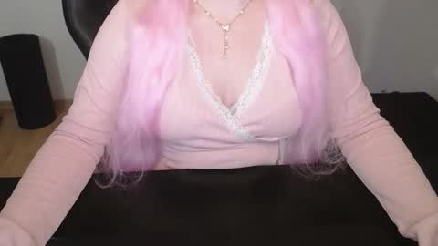 Elly online show from March 2026 05:52:01 PM