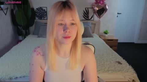 ellya_castro online show from March 2026 12:40:01 AM