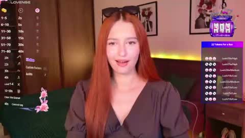 Snapshot of ellypeach chatting on July 2026 11:27:02 AM EllyPeach online show from July 2026 11:27:02 AM