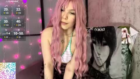 Snapshot of elnoravanord chatting on May 2026 01:49:02 PM Pink online show from May 2026 01:49:02 PM