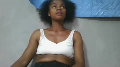 elodie228680 online show from May 2026 05:46:01 AM