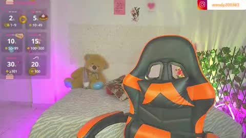 Snapshot of elodie_green chatting on November 2025 11:07:02 PM elodie_green online show from November 2025 11:07:02 PM