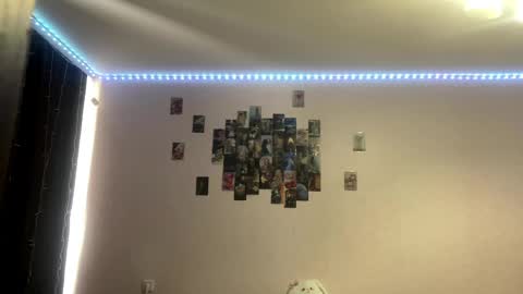 eloiscolins online show from May 2026 03:14:02 AM