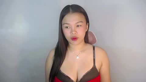 eloise_xpress online show from May 2026 03:24:02 AM