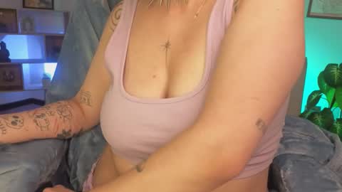 Eloise  . online show from December 2025 04:40:02 AM