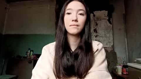 Snapshot of elouisevallian chatting on June 2026 02:24:02 AM Elara online show from June 2026 02:24:02 AM