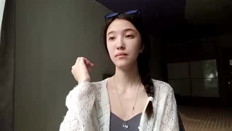 Snapshot of elouisevallian chatting on July 2026 02:15:02 AM Elara online show from July 2026 02:15:02 AM