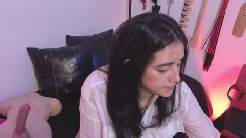 elowen_halley1 online show from February 2026 08:35:02 PM