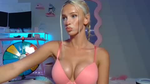 elsa_may online show from April 2026 12:16:02 AM