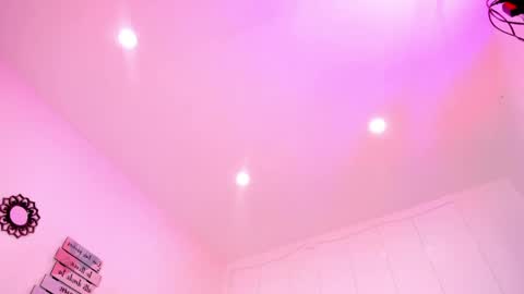 elsiemorrison online show from April 2026 04:29:01 PM