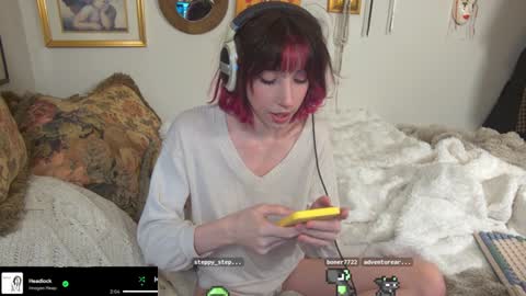 Snapshot of elslove chatting on December 2024 12:05:01 AM ELS online show from December 2024 12:05:01 AM