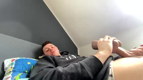 Snapshot of eltat_75 chatting on February 2025 11:01:02 AM eltat_75 online show from February 2025 11:01:02 AM