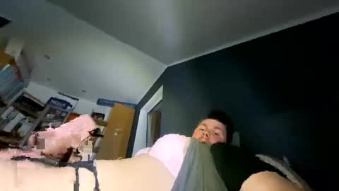 Snapshot of eltat_75 chatting on November 2025 07:57:02 PM eltat_75 online show from November 2025 07:57:02 PM