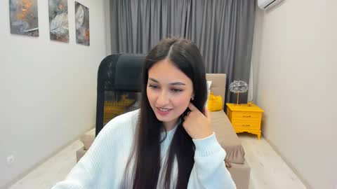 Elvira online show from March 2025 09:16:01 AM