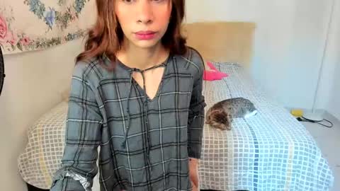 Snapshot of ely_slim chatting on February 2025 04:03:02 PM Elizabeth online show from February 2025 04:03:02 PM