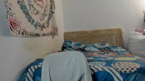 Snapshot of ely_slim chatting on October 2025 01:44:01 AM Elizabeth online show from October 2025 01:44:01 AM