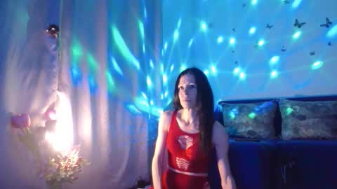 Elisa online show from February 2026 06:37:02 PM