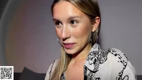 Elysia online show from October 2025 09:36:02 PM