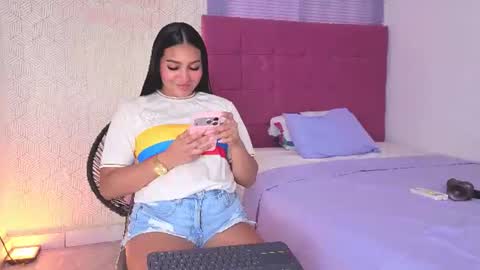 Snapshot of elza_fuentes01 chatting on July 2026 07:42:02 PM Michelle online show from July 2026 07:42:02 PM