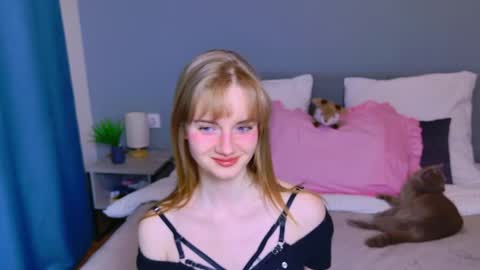 Chloyka online show from April 2026 06:10:01 PM