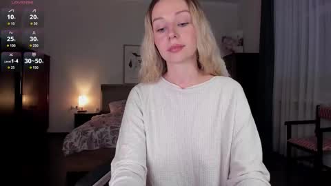 Emilie online show from November 2025 03:12:02 PM