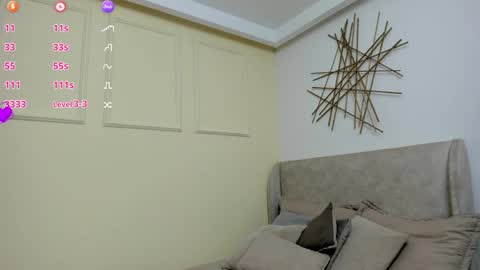 Snapshot of ema__wolf chatting on April 2026 02:00:02 AM Emma online show from April 2026 02:00:02 AM