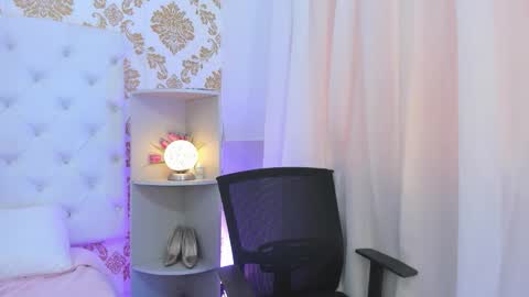 Ema Lambert  online show from February 2026 04:56:02 PM