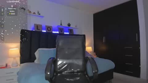 Snapshot of ema_porcaroli chatting on February 2025 01:40:01 PM Ema online show from February 2025 01:40:01 PM
