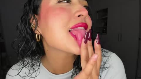 Snapshot of ema_saenz chatting on April 2026 03:12:01 AM Ema online show from April 2026 03:12:01 AM