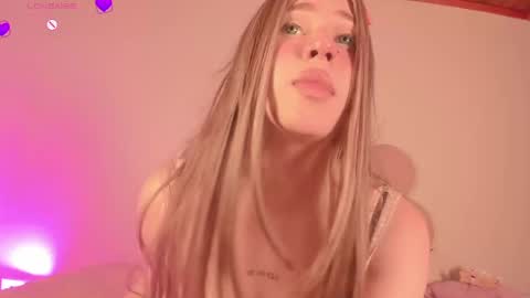 Ana  online show from February 2025 04:20:01 AM