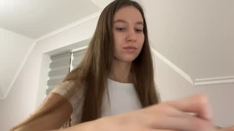 Alina online show from November 2025 10:48:02 PM