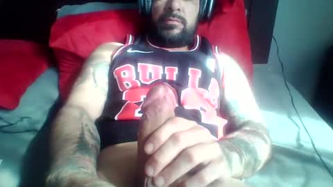 Snapshot of emecuatro20 chatting on October 2025 08:00:02 PM emecuatro20 online show from October 2025 08:00:02 PM
