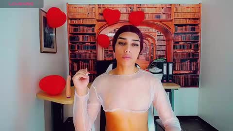 Snapshot of emeli_roushot chatting on February 2025 10:34:01 AM Emeli online show from February 2025 10:34:01 AM