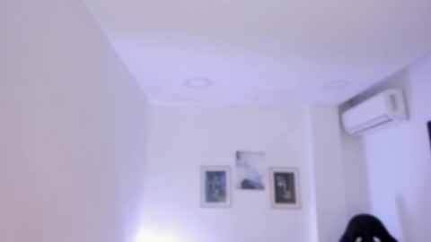 emelie_89 online show from October 2025 08:49:01 AM