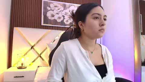 Emily  online show from January 2026 12:37:01 AM