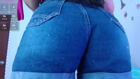 Snapshot of emelyross_ chatting on June 2026 01:03:02 PM emely ross online show from June 2026 01:03:02 PM