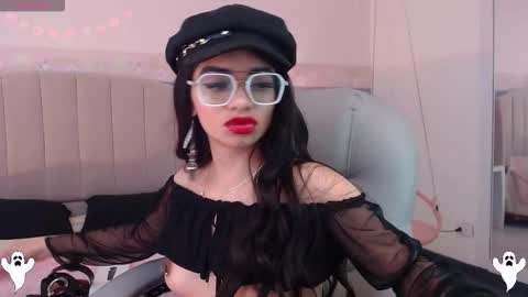Snapshot of emerald_gh chatting on October 2025 03:28:01 AM Danna online show from October 2025 03:28:01 AM
