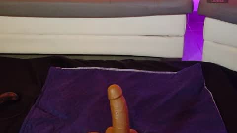 Emmily Roberts online show from June 2026 01:36:02 AM