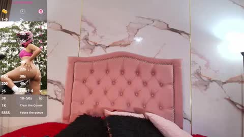 Emiily Carter online show from November 2025 11:24:01 AM