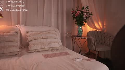 Emily Campbell online show from November 2025 08:42:02 PM