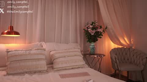 Emily Campbell online show from November 2025 11:48:01 PM