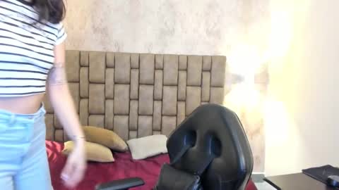    online show from February 2025 12:06:02 PM