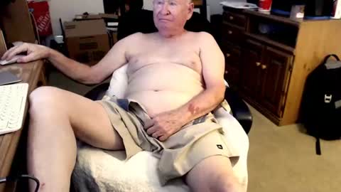 Snapshot of emil_karpo chatting on July 2026 07:50:01 PM Terrance1st online show from July 2026 07:50:01 PM