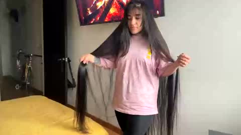 emilayton_ online show from November 2025 08:42:02 PM