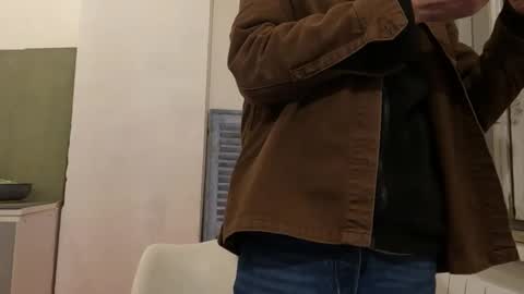 emile013 online show from January 2026 08:03:01 PM