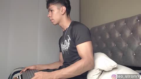 emile_239 online show from December 2024 05:13:01 AM