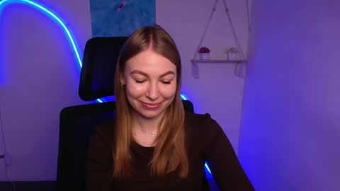 Emilia online show from November 2025 06:46:02 AM