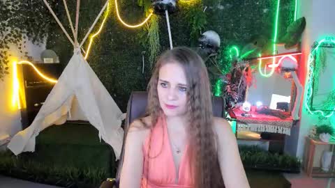 Snapshot of emiliabedy chatting on October 2025 09:09:01 AM Emilia Bedy online show from October 2025 09:09:01 AM